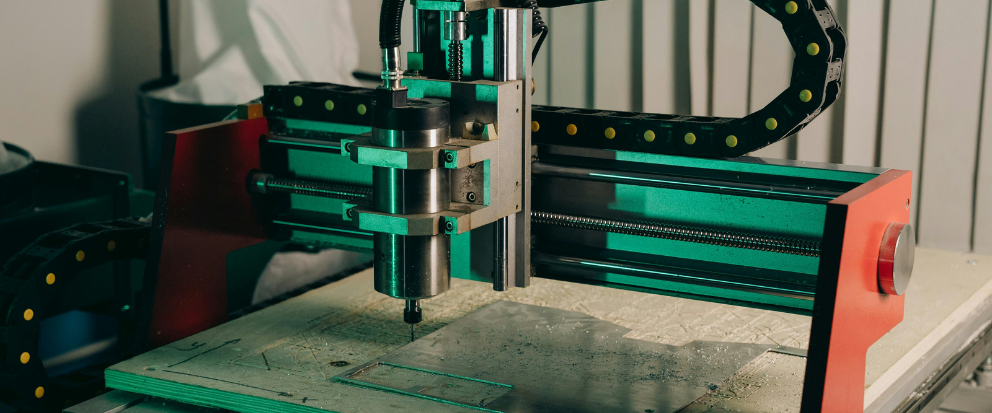 Çin'den ithal edilen CNC, plastik enjeksiyon ve diğer endüstriyel makineler